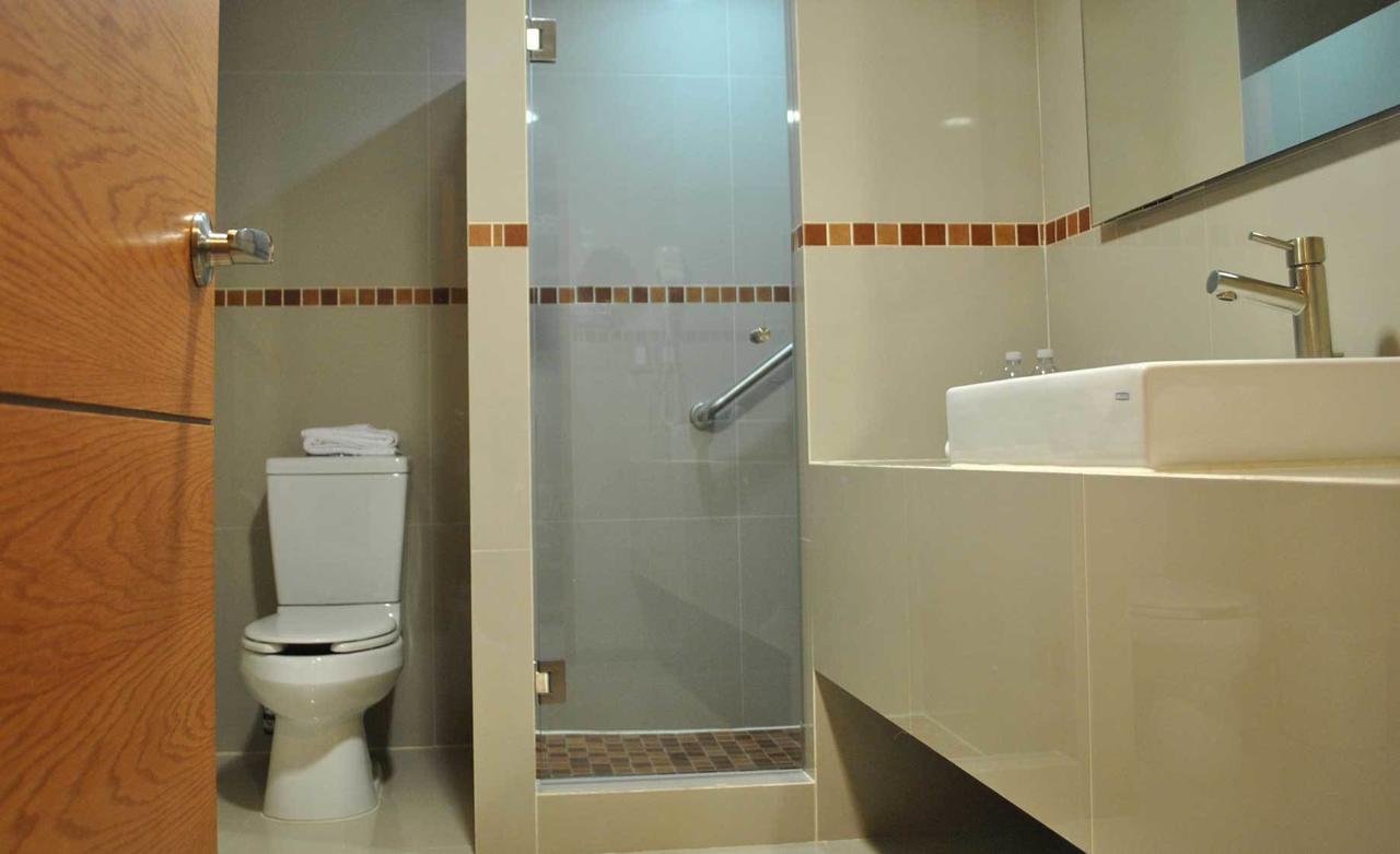 Hotel Y Tu Expo Guadalajara Ngoại thất bức ảnh