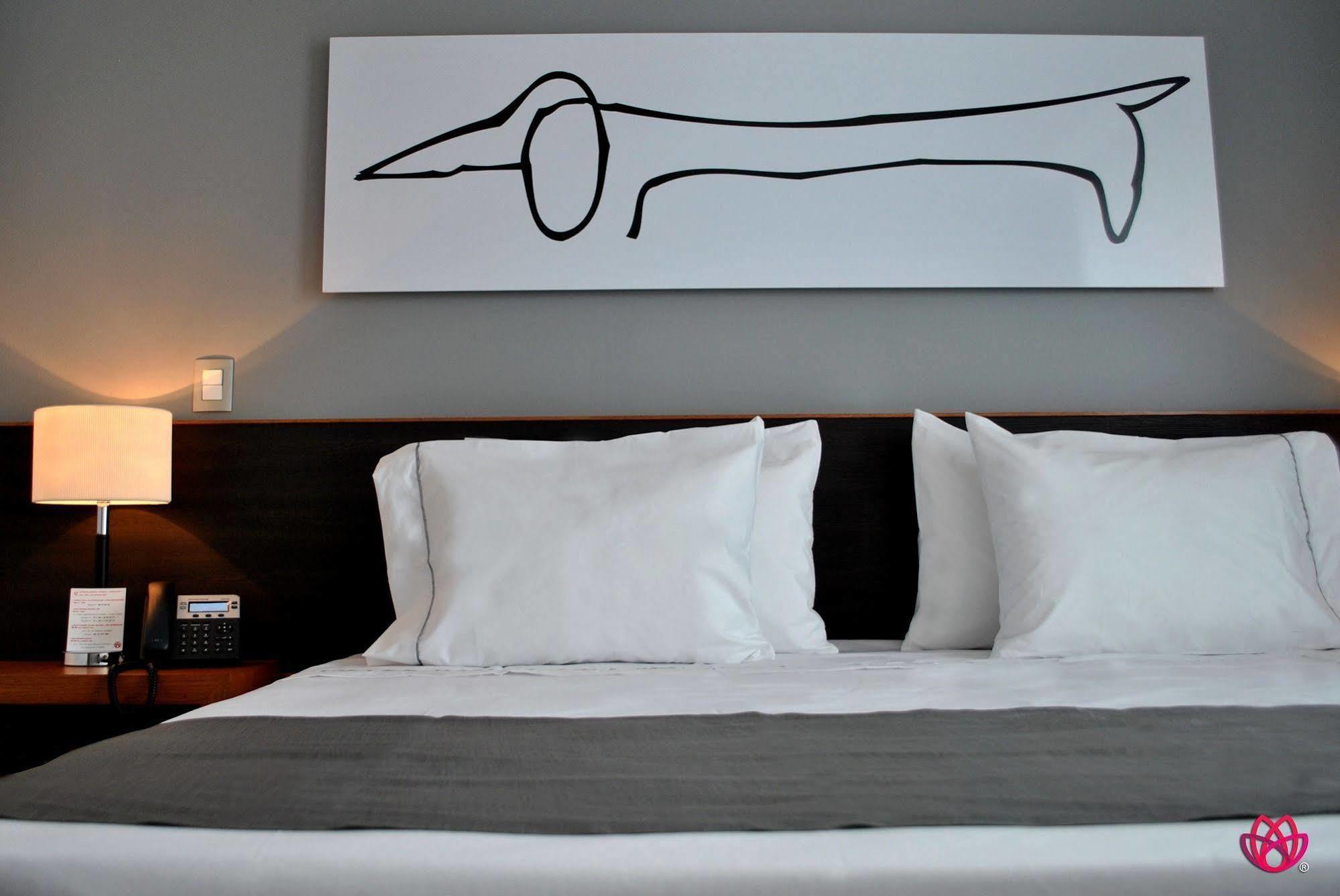 Hotel Y Tu Expo Guadalajara Ngoại thất bức ảnh