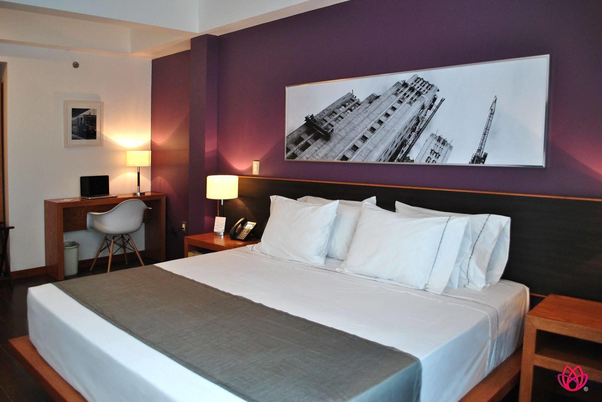 Hotel Y Tu Expo Guadalajara Ngoại thất bức ảnh