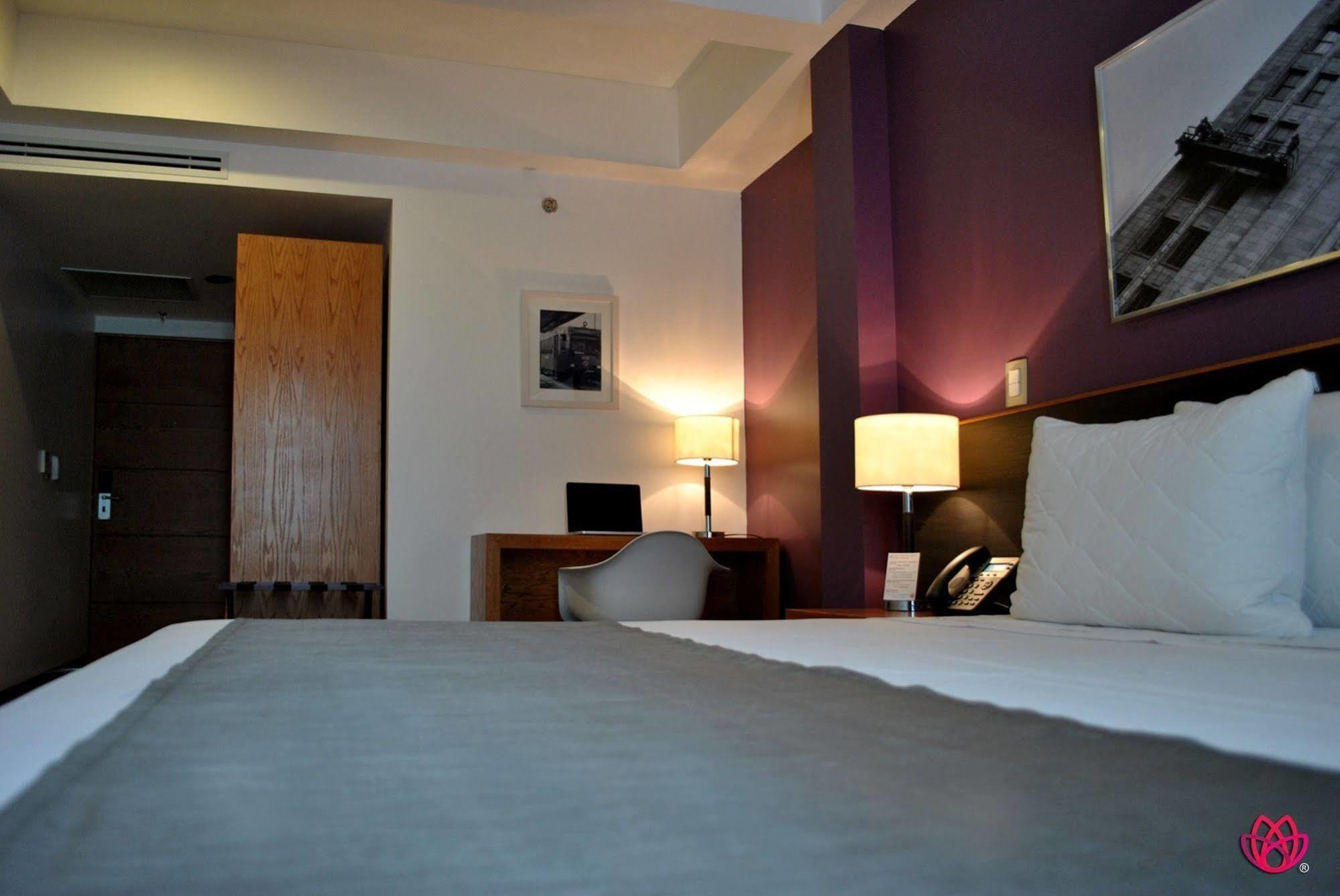 Hotel Y Tu Expo Guadalajara Ngoại thất bức ảnh